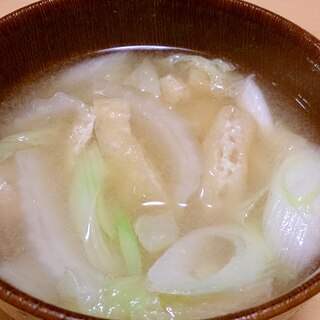 白菜と油揚げのお味噌汁